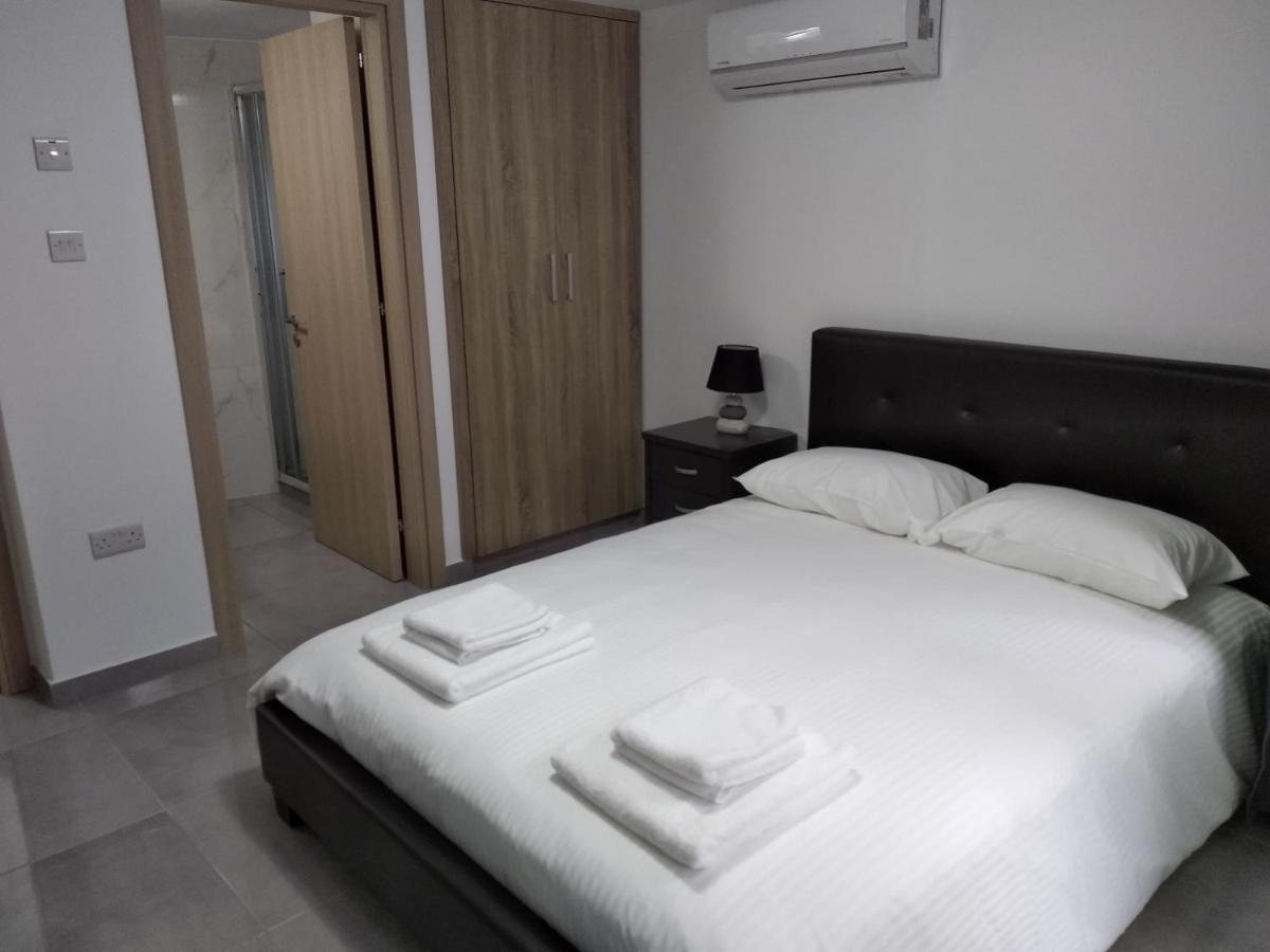 Cozy Place In The Heart Of Harbor Apartment Paphos Luaran gambar