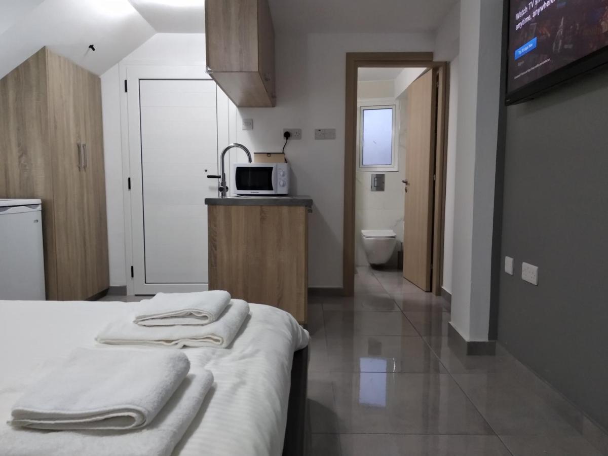 Cozy Place In The Heart Of Harbor Apartment Paphos Luaran gambar